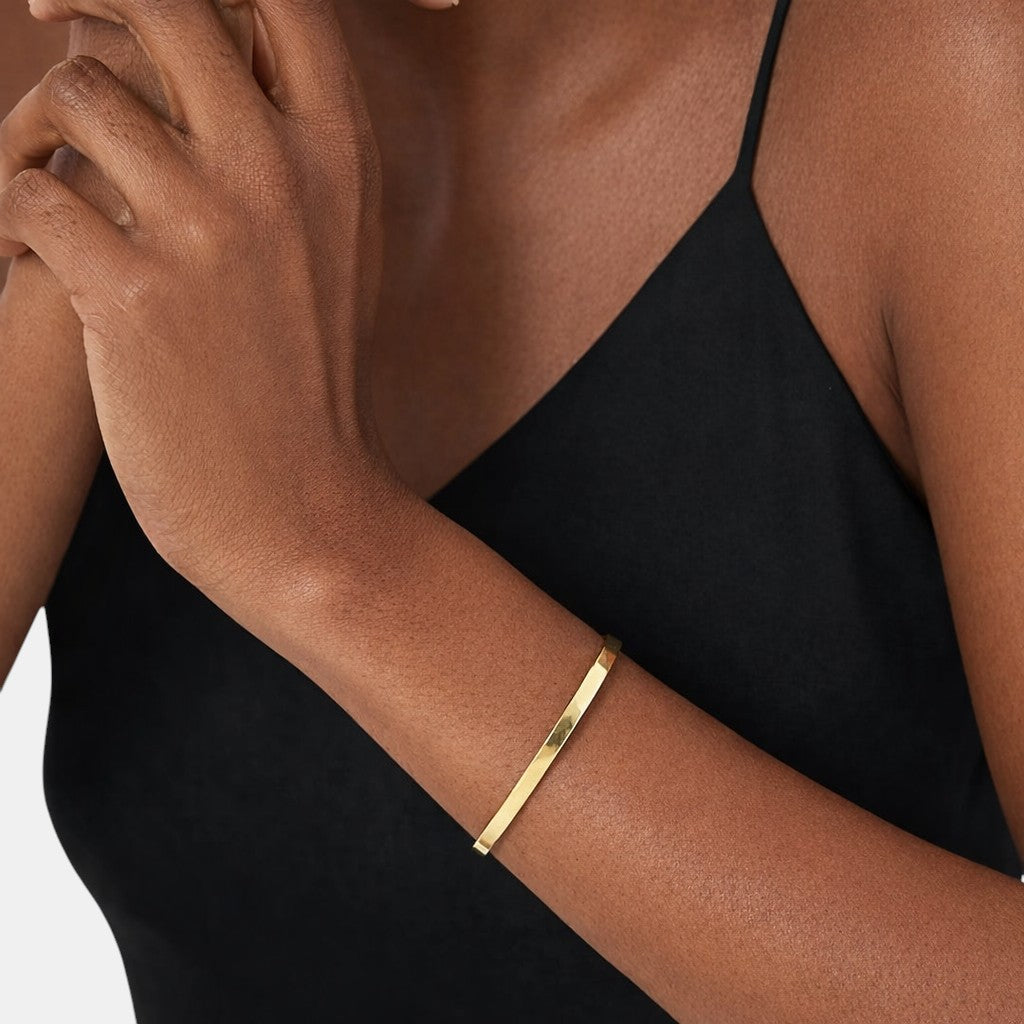 Noviqlo | Minimalist Cuff Bracelet