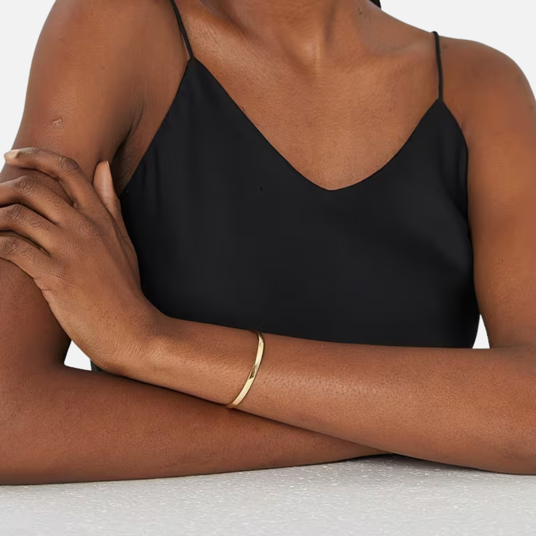 Noviqlo | Minimalist Cuff Bracelet