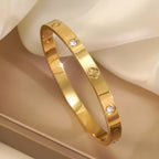 Noviqlo | Clover Detail Bangle Bracelet
